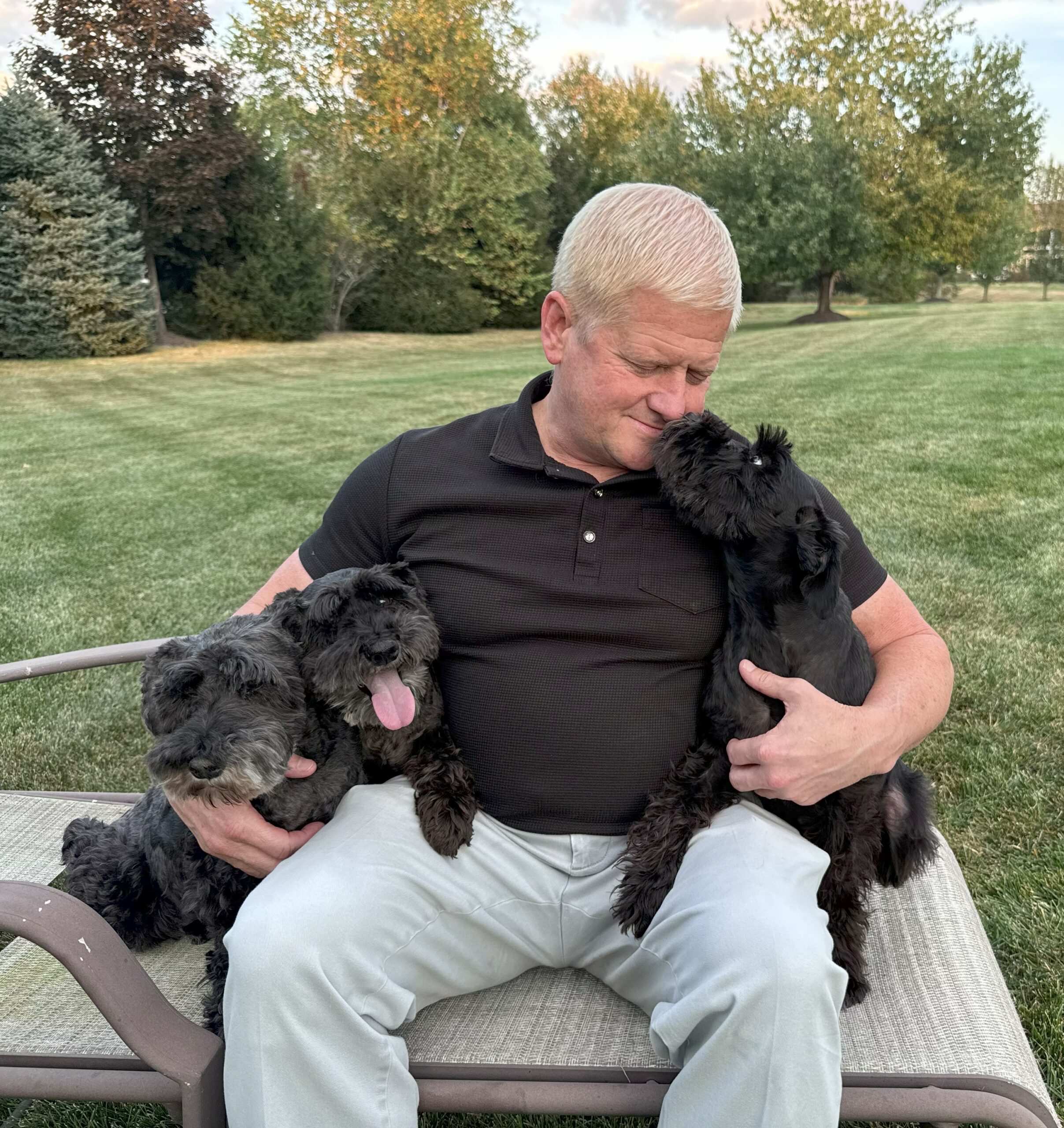 20250915_231546687_iOS